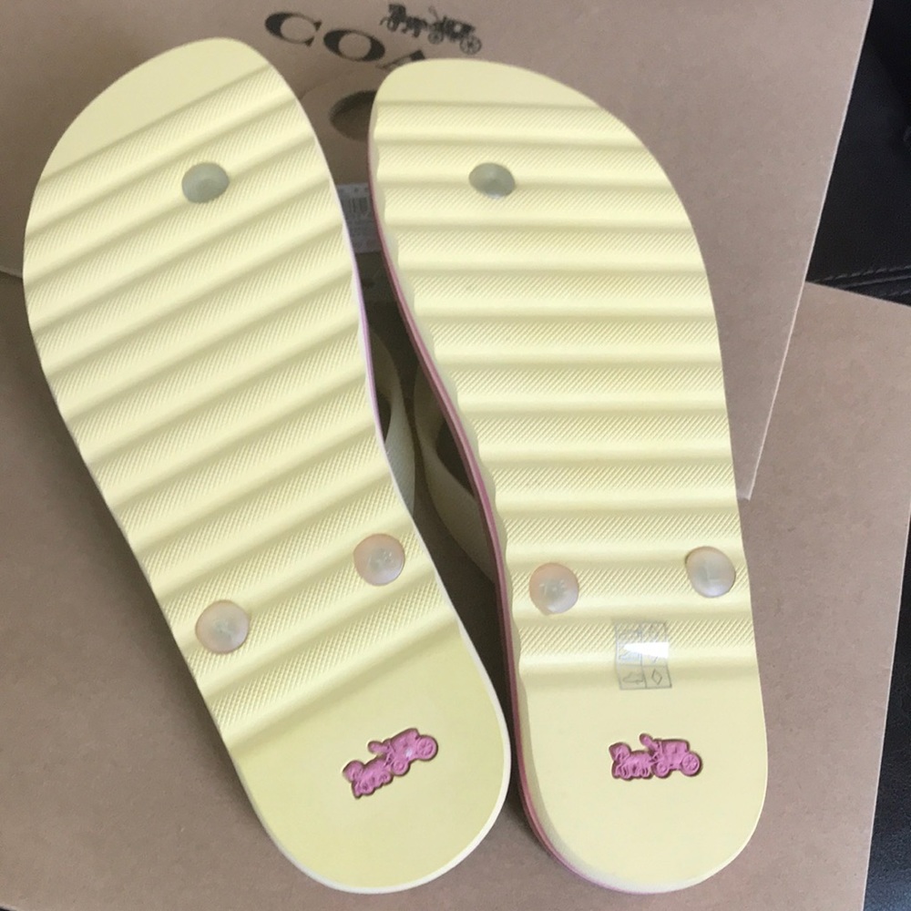 Coach Minnie Flip Flops - Picture 5 of 7